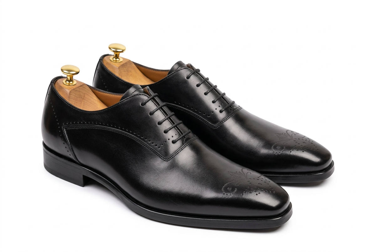 Richelieu homme noir AREZZO en cuir de veau pleine fleur